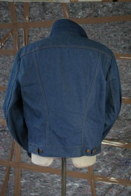 Wrangler jacket 44 Malta 6.jpg